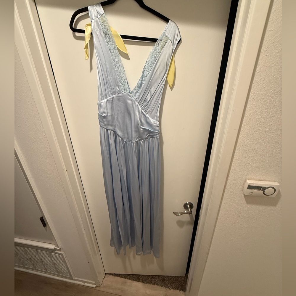 Light Blue V-Neck Sleeveless Maxi Dress with Lace Trim
